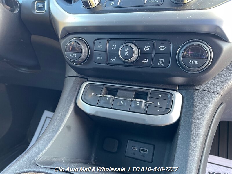 2022 GMC Acadia SLE - Photo 30 - Clio, MI 48420