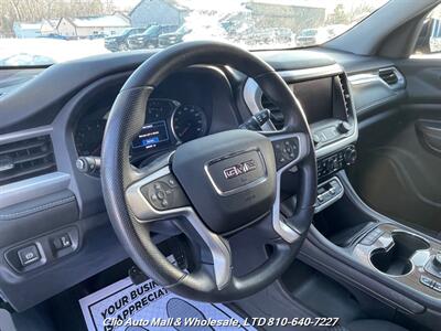 2022 GMC Acadia SLE - Photo 10 - Clio, MI 48420