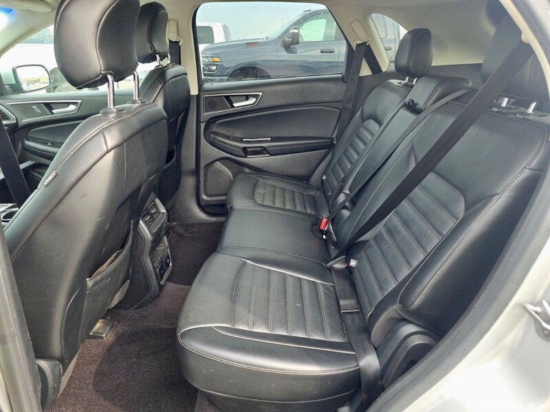 2016 Ford Edge SEL - Photo 3 - Clio, MI 48420