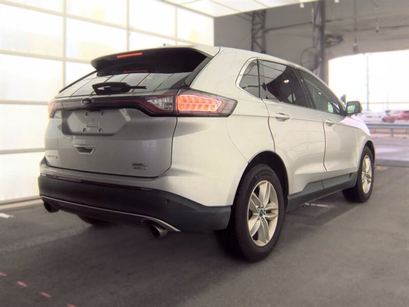 2016 Ford Edge SEL - Photo 4 - Clio, MI 48420