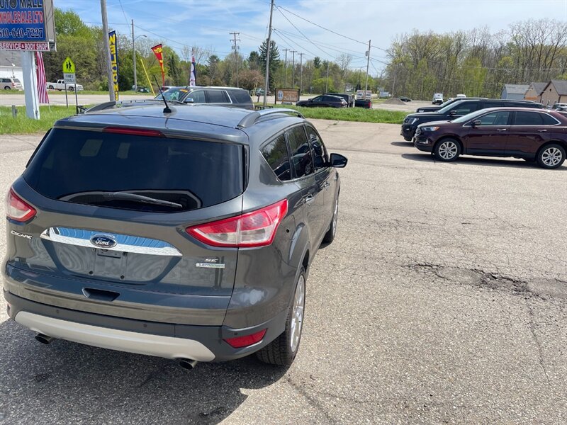 2016 Ford Escape SE - Photo 7 - Clio, MI 48420