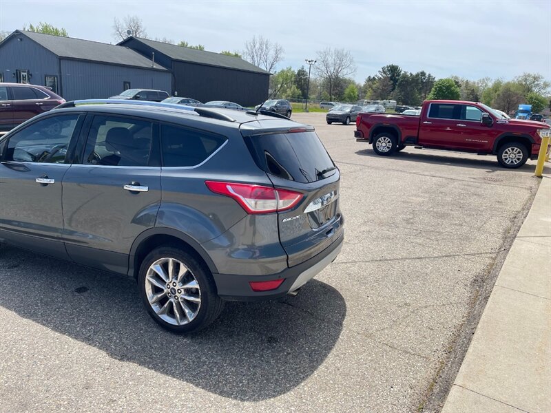2016 Ford Escape SE - Photo 5 - Clio, MI 48420