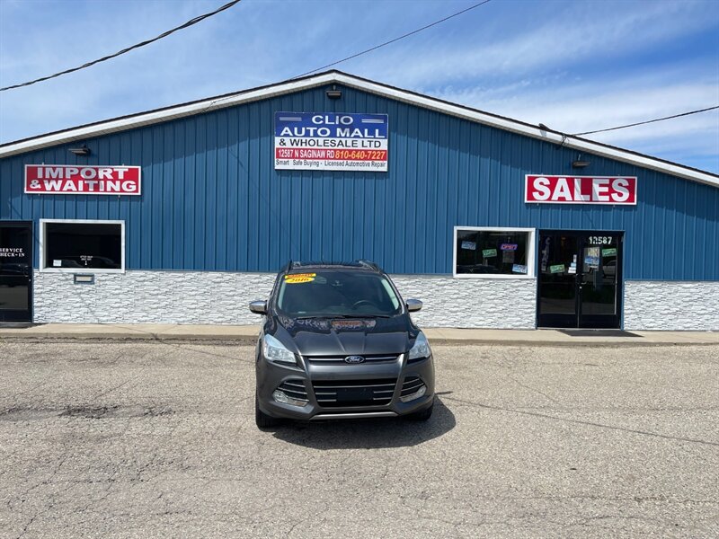View vehicle photo 2