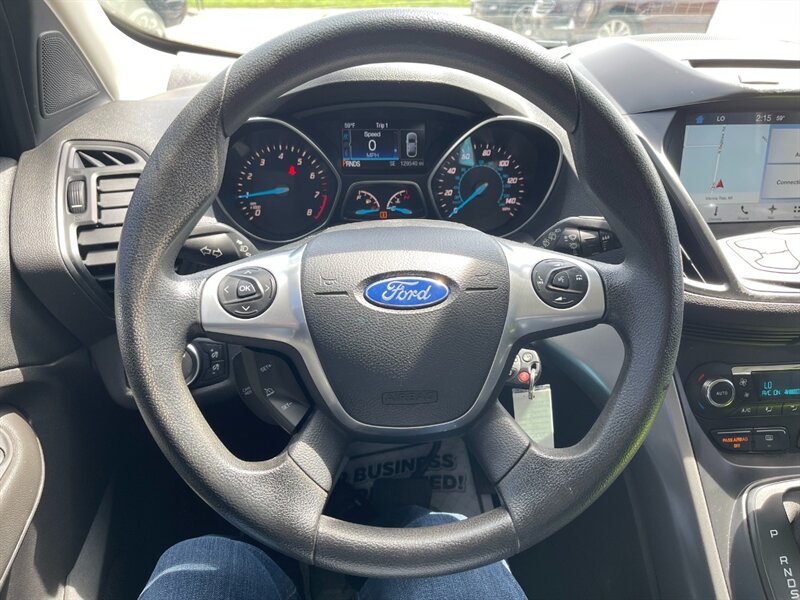 2016 Ford Escape SE - Photo 20 - Clio, MI 48420