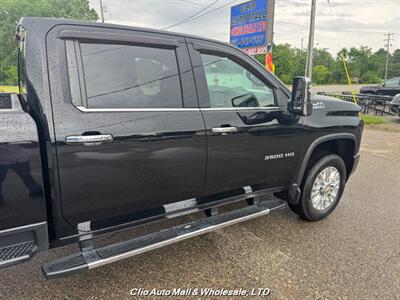 2022 Chevrolet Silverado 3500HD High Country   - Photo 11 - Clio, MI 48420