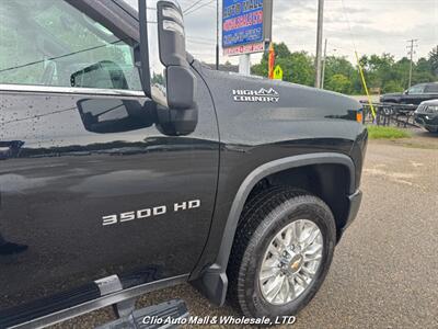 2022 Chevrolet Silverado 3500HD High Country   - Photo 12 - Clio, MI 48420