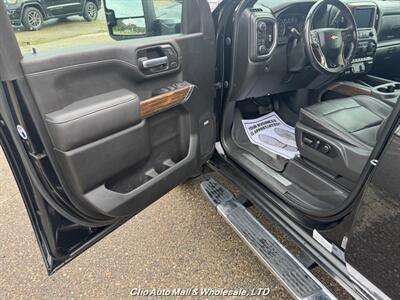 2022 Chevrolet Silverado 3500HD High Country   - Photo 16 - Clio, MI 48420