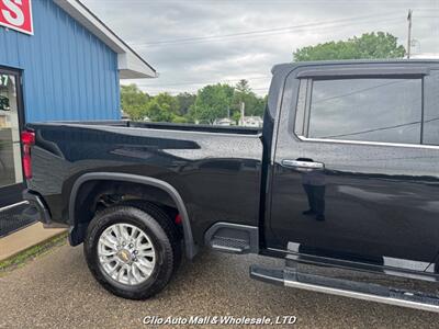 2022 Chevrolet Silverado 3500HD High Country   - Photo 10 - Clio, MI 48420