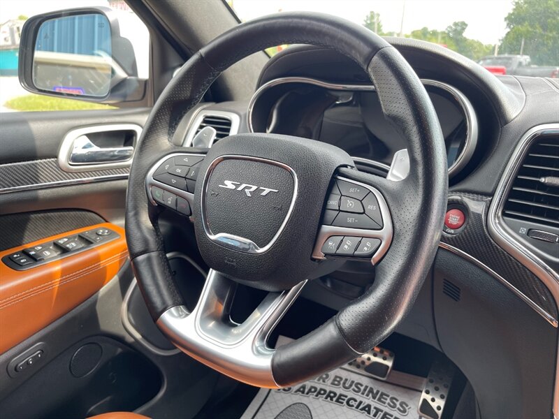 2016 Jeep Grand Cherokee SRT - Photo 43 - Clio, MI 48420