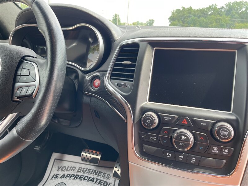 2016 Jeep Grand Cherokee SRT - Photo 42 - Clio, MI 48420