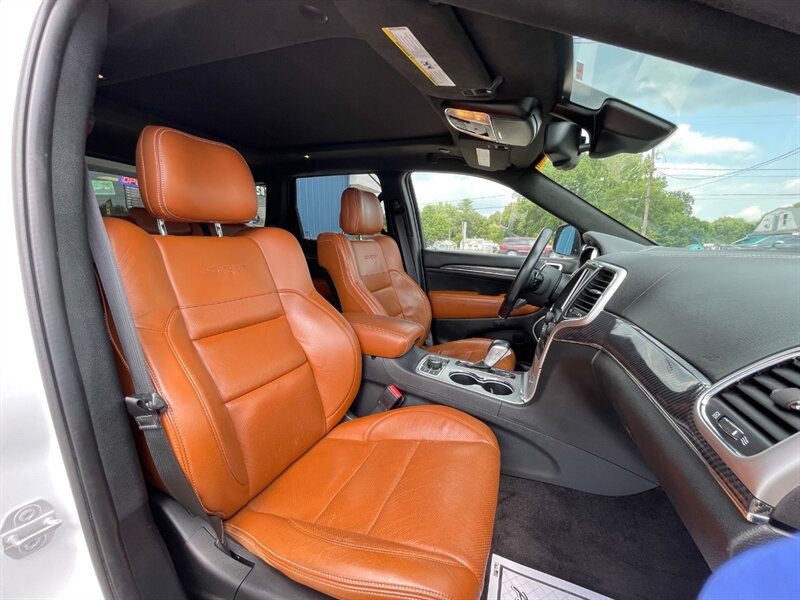 2016 Jeep Grand Cherokee SRT - Photo 44 - Clio, MI 48420