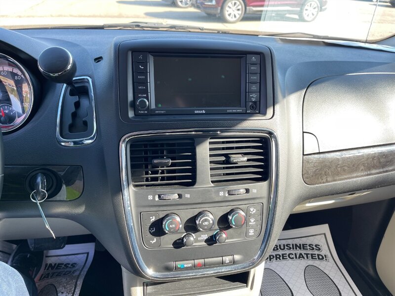 2019 Dodge Grand Caravan SE - Photo 16 - Clio, MI 48420