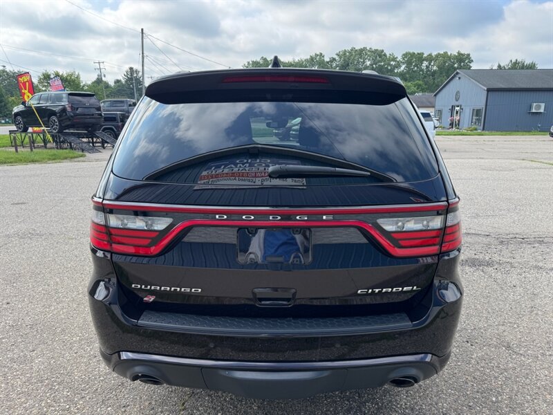 2024 Dodge Durango Citadel - Photo 4 - Clio, MI 48420