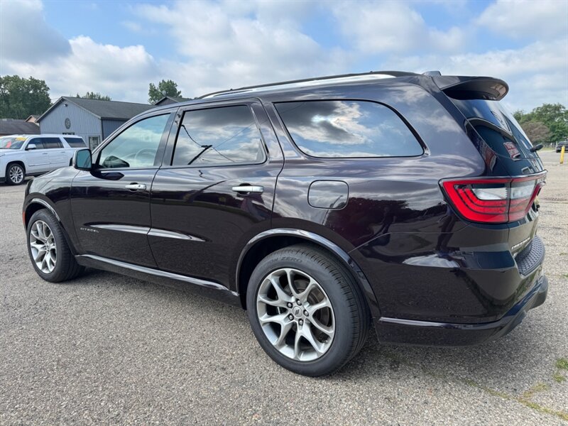 2024 Dodge Durango Citadel - Photo 3 - Clio, MI 48420