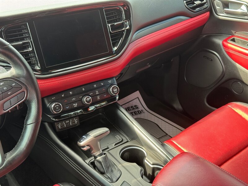 2021 Dodge Durango R/T - Photo 18 - Clio, MI 48420