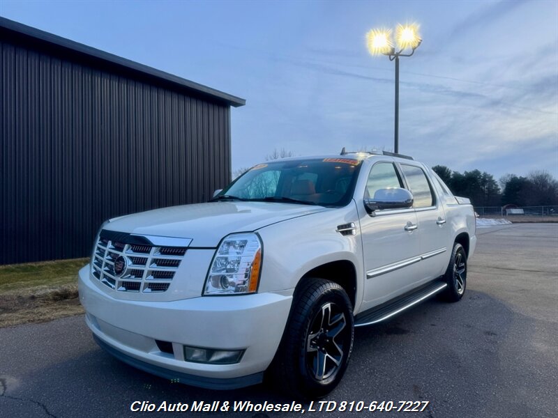 2007 Cadillac Escalade EXT   - Photo 1 - Clio, MI 48420