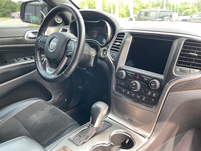 2018 Jeep Grand Cherokee Laredo Altitude IV - Photo 24