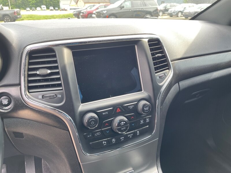2018 Jeep Grand Cherokee Laredo Altitude IV - Photo 13