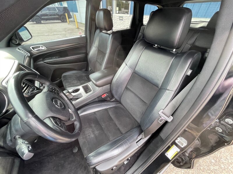 2018 Jeep Grand Cherokee Laredo Altitude IV - Photo 11