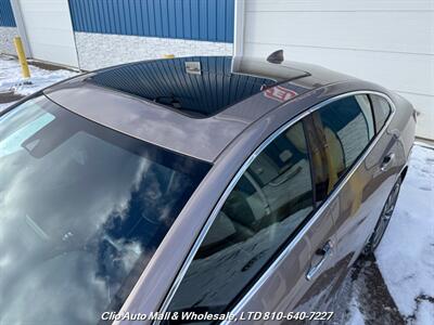 2019 Chevrolet Malibu Premier FWD   - Photo 4 - Clio, MI 48420