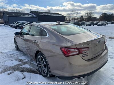 2019 Chevrolet Malibu Premier FWD   - Photo 7 - Clio, MI 48420
