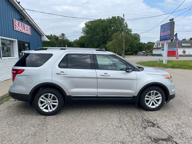 2014 Ford Explorer XLT - Photo 8 - Clio, MI 48420