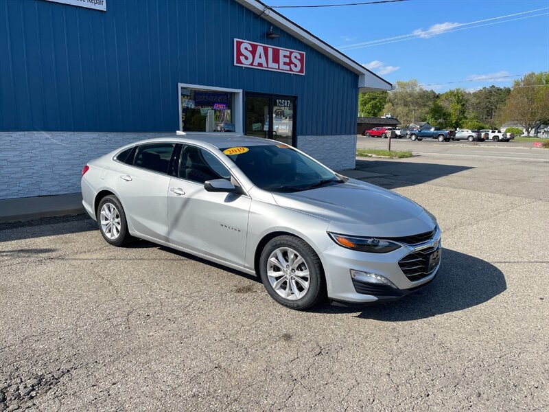 2019 Chevrolet Malibu LT - Photo 8 - Clio, MI 48420