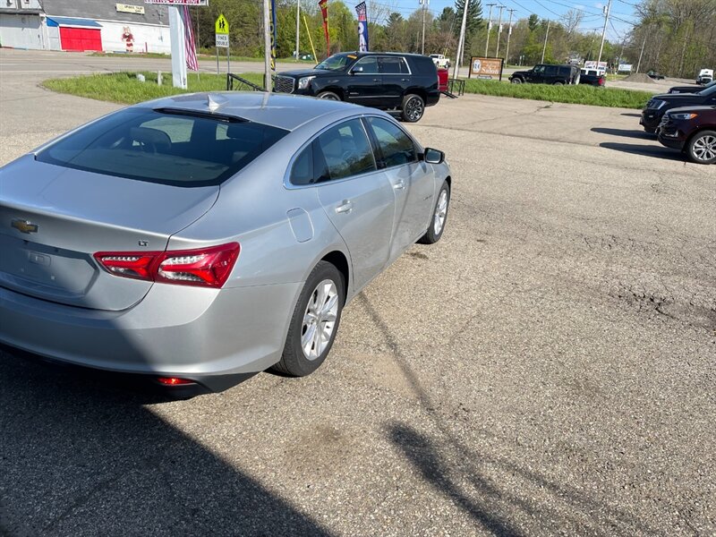 2019 Chevrolet Malibu LT - Photo 6 - Clio, MI 48420