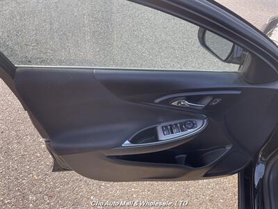 2019 Chevrolet Malibu LT   - Photo 9 - Clio, MI 48420