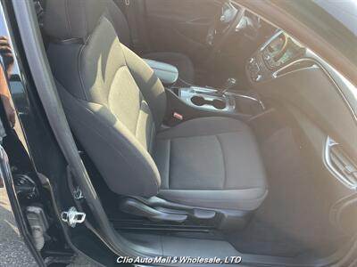 2019 Chevrolet Malibu LT   - Photo 16 - Clio, MI 48420