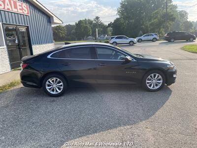 2019 Chevrolet Malibu LT   - Photo 4 - Clio, MI 48420