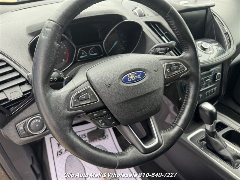 2018 Ford Escape Titanium - Photo 10 - Clio, MI 48420
