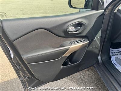 2018 Jeep Cherokee North   - Photo 2 - Clio, MI 48420