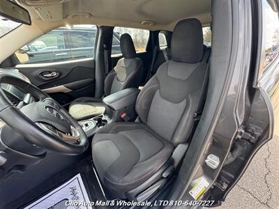 2018 Jeep Cherokee North   - Photo 5 - Clio, MI 48420