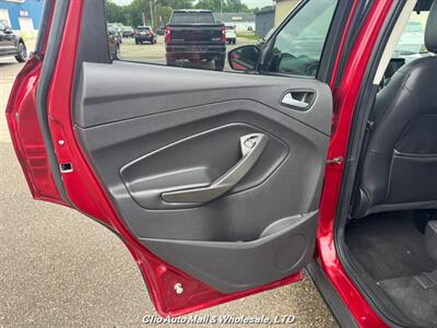 2019 Ford Escape SE   - Photo 12 - Clio, MI 48420