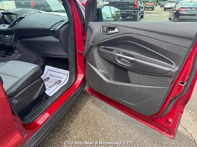 2019 Ford Escape SE   - Photo 17 - Clio, MI 48420
