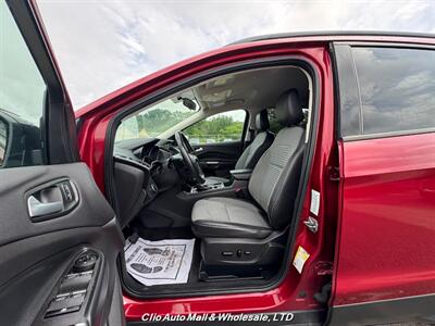 2019 Ford Escape SE   - Photo 10 - Clio, MI 48420