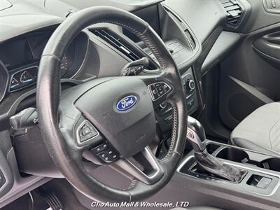2019 Ford Escape SE   - Photo 7 - Clio, MI 48420