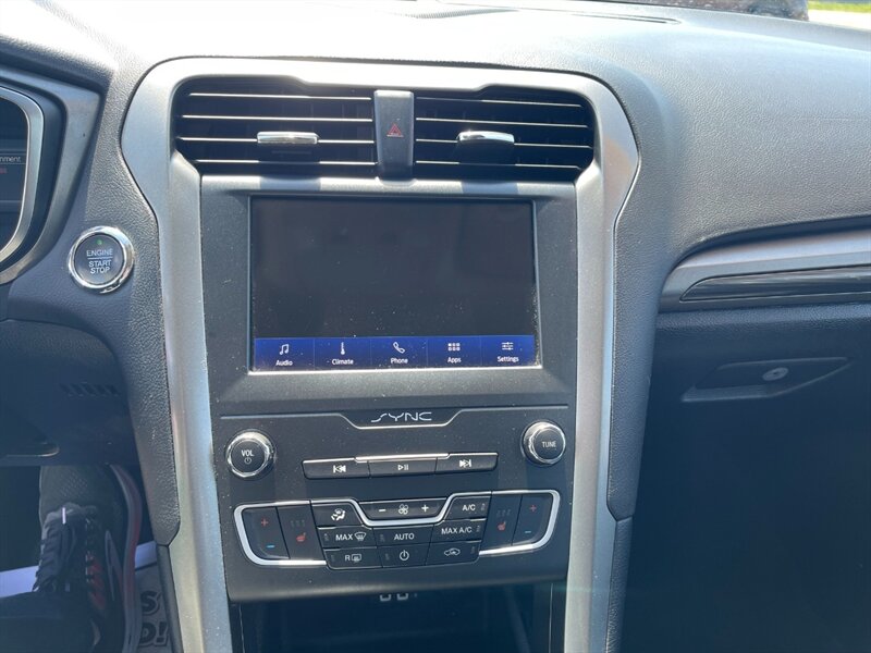 2020 Ford Fusion SEL - Photo 18 - Clio, MI 48420