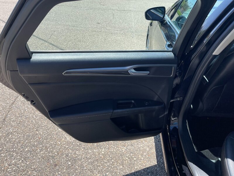 2020 Ford Fusion SEL - Photo 10 - Clio, MI 48420