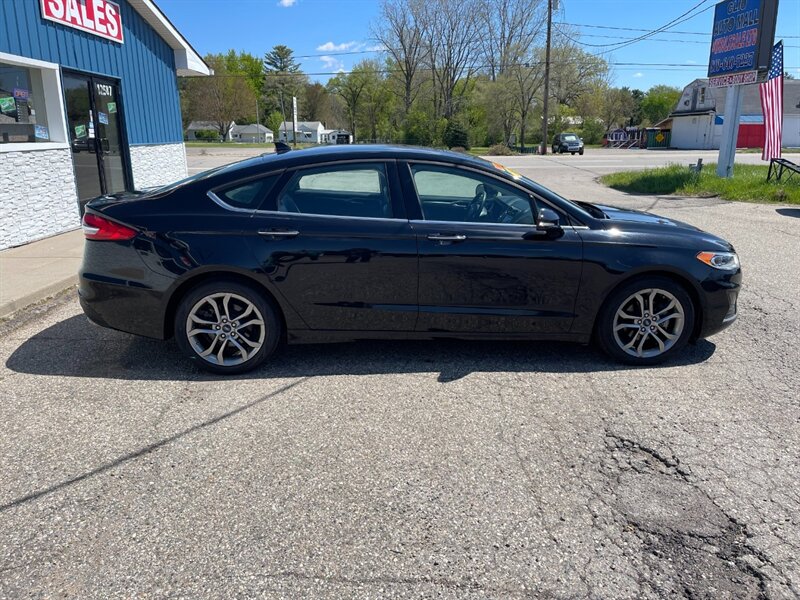 2020 Ford Fusion SEL - Photo 6 - Clio, MI 48420