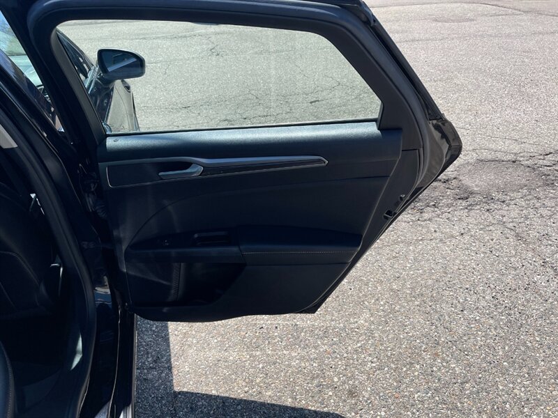 2020 Ford Fusion SEL - Photo 14 - Clio, MI 48420