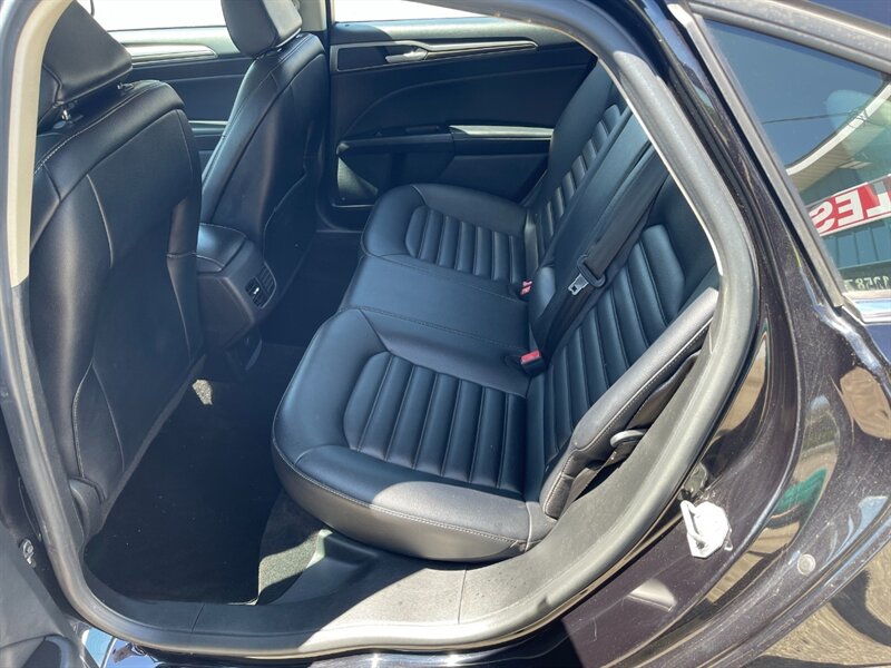 2020 Ford Fusion SEL - Photo 11 - Clio, MI 48420