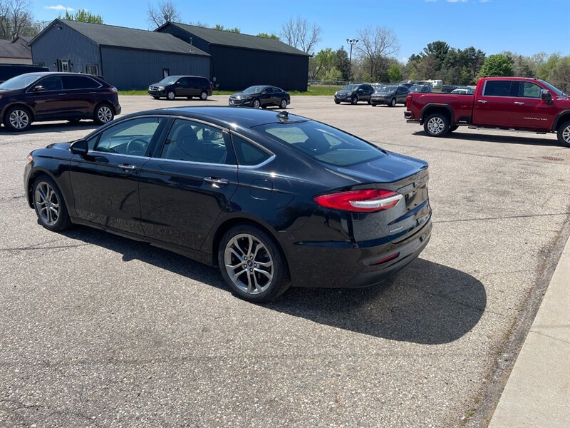 2020 Ford Fusion SEL - Photo 4 - Clio, MI 48420