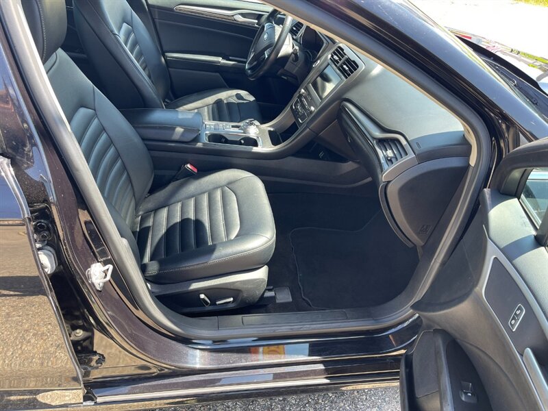 2020 Ford Fusion SEL - Photo 13 - Clio, MI 48420
