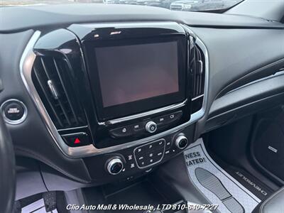 2019 Chevrolet Traverse LT Leather   - Photo 13 - Clio, MI 48420