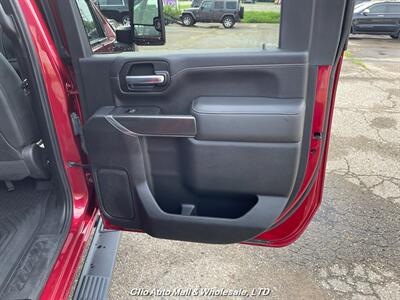 2020 GMC Sierra 2500HD AT4   - Photo 8 - Clio, MI 48420