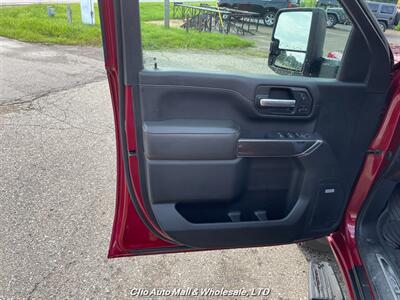 2020 GMC Sierra 2500HD AT4   - Photo 3 - Clio, MI 48420