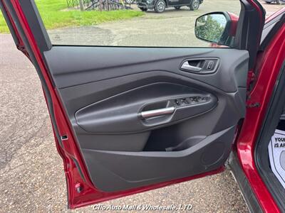 2018 Ford Escape SEL   - Photo 6 - Clio, MI 48420