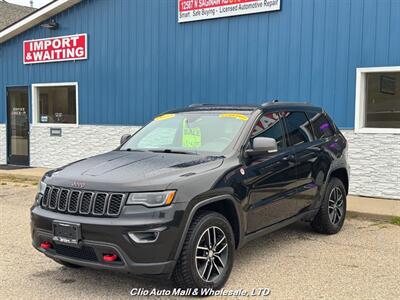 2017 Jeep Grand Cherokee Trailhawk 4WD   - Photo 2 - Clio, MI 48420